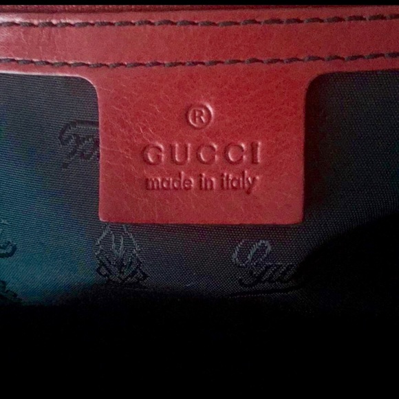 Queen Cherry Red Patent Leather/vinyl Handbag - Picture 6 of 8